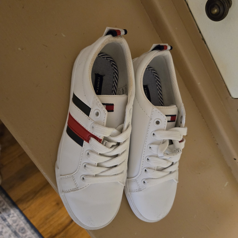 Tommy Hilfiger White Sneakers with Red and Black Stripes
